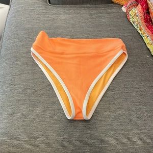 LainSnow bikini bottom in Cantaloupe